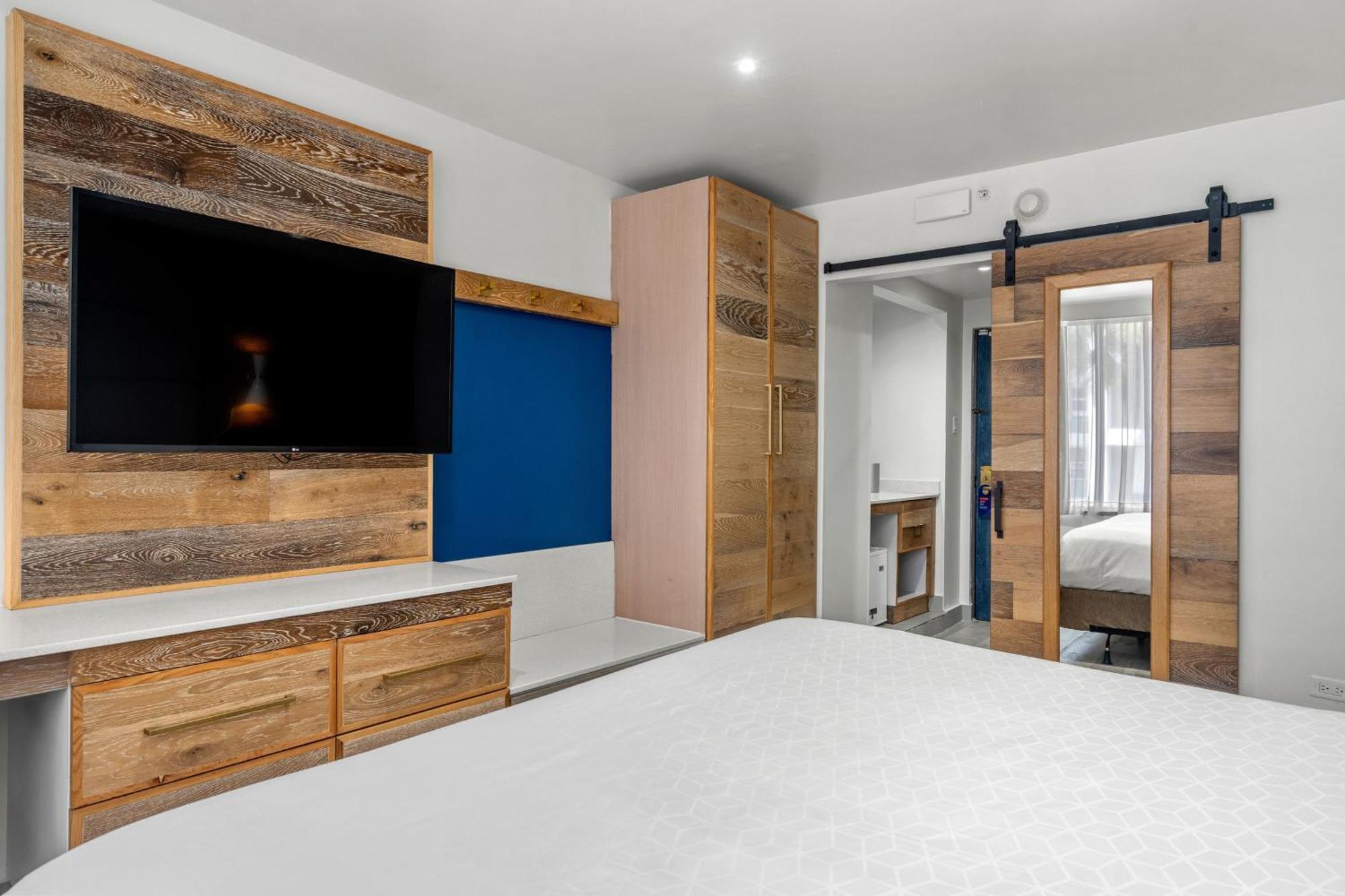 Holiday Inn Express San Juan Condado By Ihg Экстерьер фото