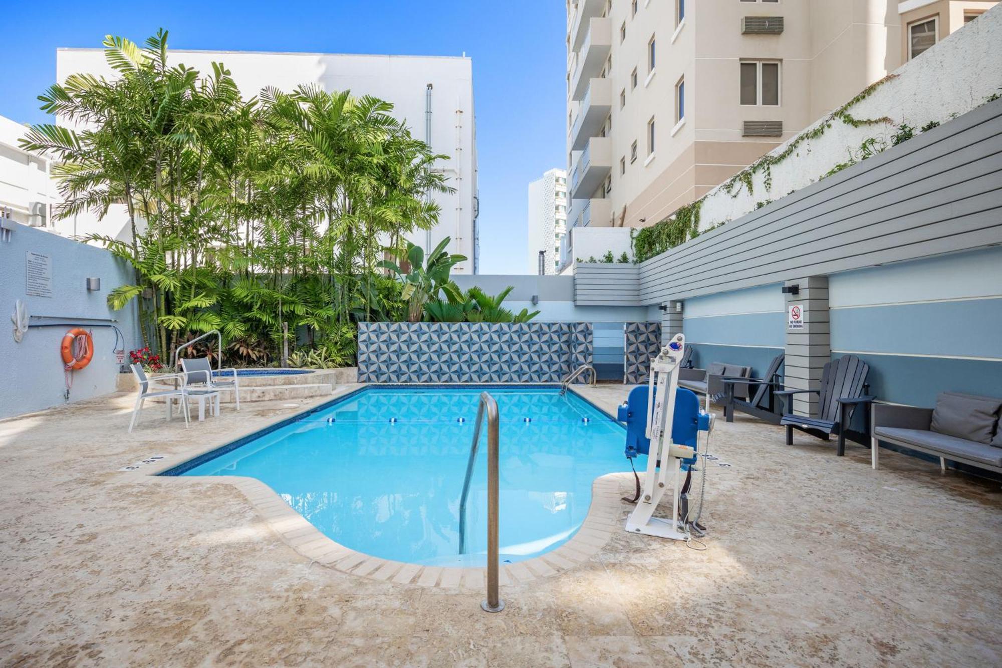 Holiday Inn Express San Juan Condado By Ihg Экстерьер фото